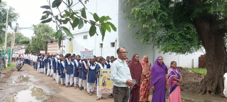Harda News: मगरधा ग्राम में जनजागरूकता रैली का हुआ आयोजन