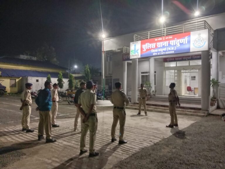 पांढुर्णा पुलिस द्वारा क़ॉम्बिंग ऑपरेशन मे जिले के 03 स्थाई वारंटी, और 29 फरार आरोपियो किया गिरफ्तार*