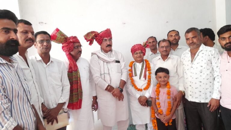 कांग्रेस जनों ने एकजुट होकर पार्टी को मजबूती प्रदान करने और कांग्रेस प्रत्याशी राजकुमार पटेल को विजय सुनिश्चित करने का लिया संकल्प