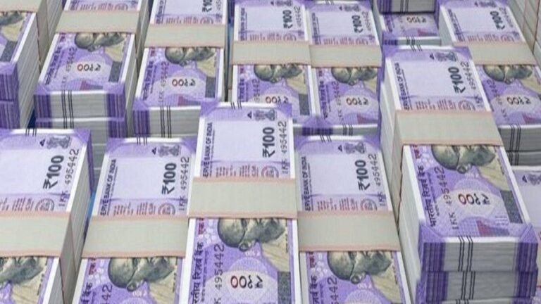 नौकरी छोड़कर शुरू करें ये छोटा बिजनेस, कम निवेश में होगी लाखों की कमाई