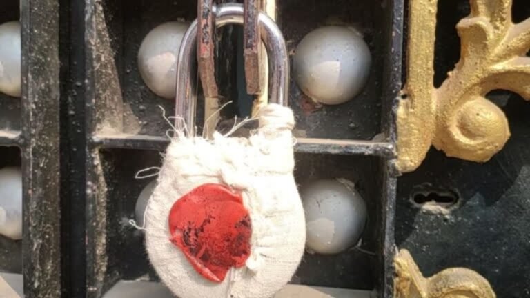 मध्यप्रदेश का यह बड़ा बैंक हुआ सील, ग्राहकों में मचा हड़कंप, जाने मुख्य वजह