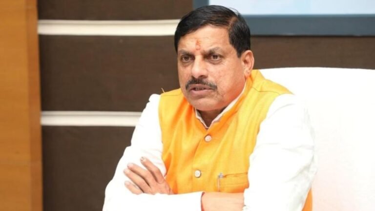 DA से पेंशनरों में बढ़ी नाराजगी कर्मचारियों को फायदा सरकार पर भेदभाव के आरोप