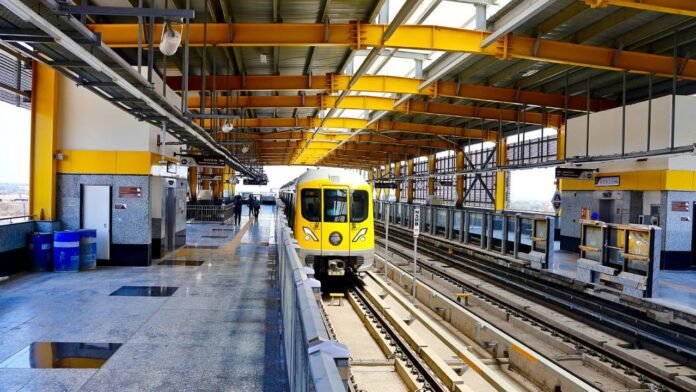 Indore Metro : फ्री में मेट्रो की सेवा हुई बंद आज से देना होगा किराया जाने किस स्टेशन का कितना